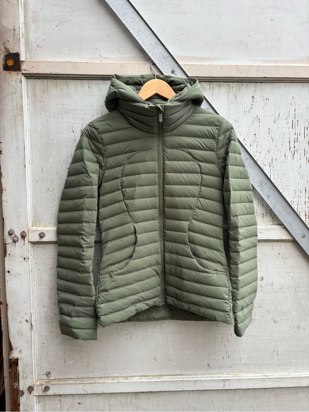 lululemon athletica pack it down green twill zip up puffer jacket size 4